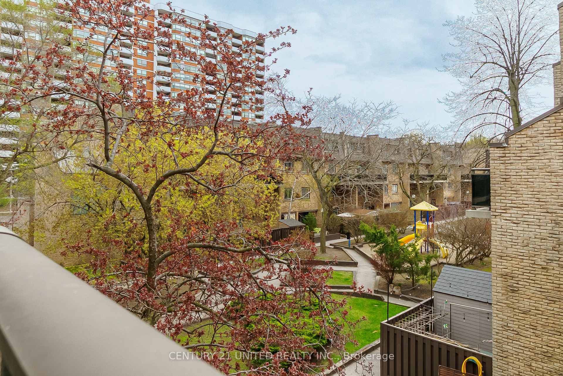 140 Ling Road Unit 101 photo 28