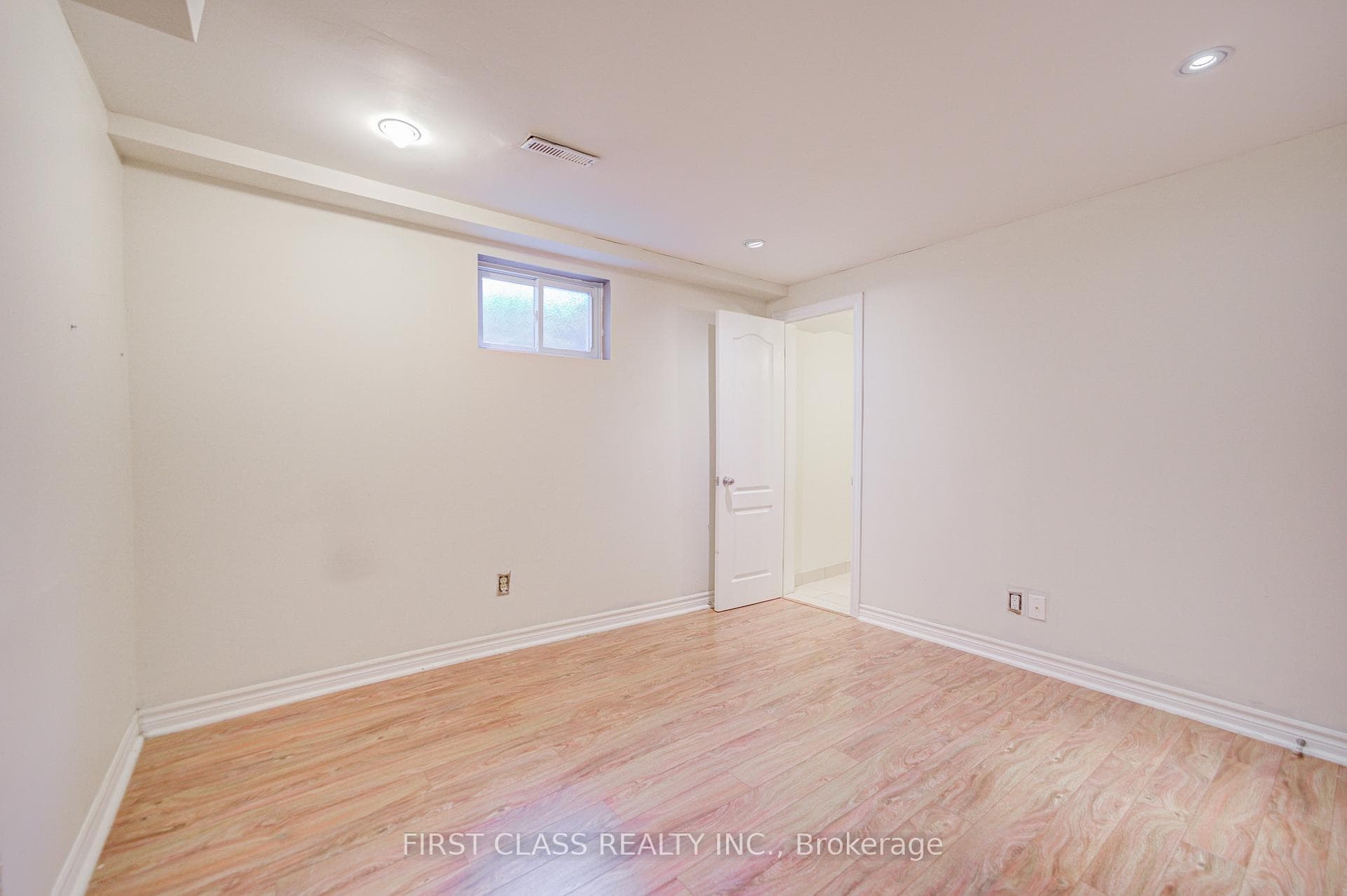 53 Treetops Court photo 45