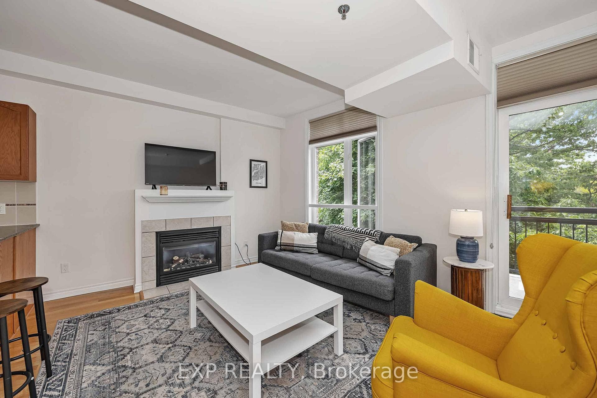 6 Grove Avenue Unit 305 photo 7