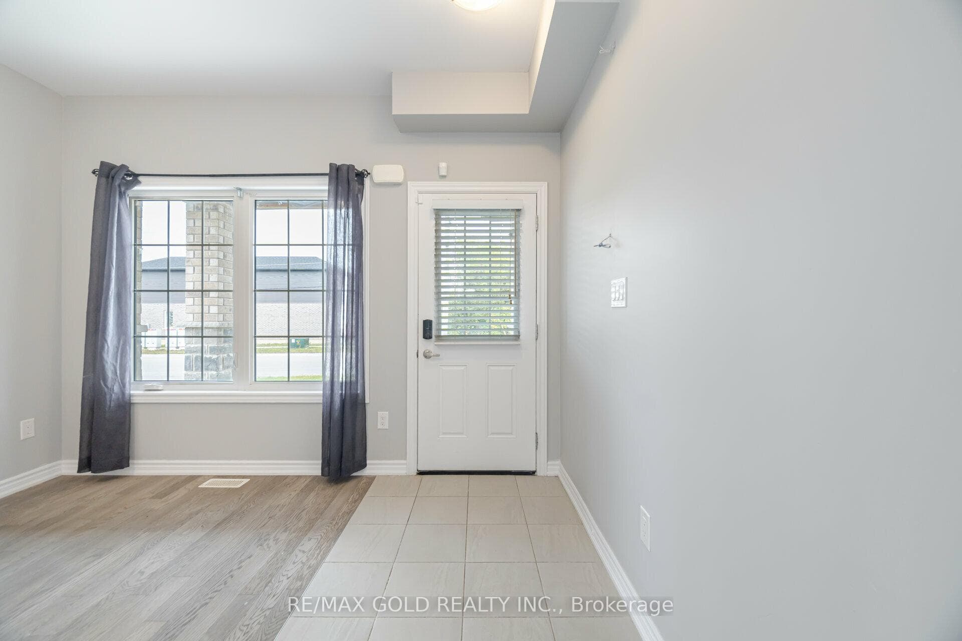 84 McCabe Avenue photo 4