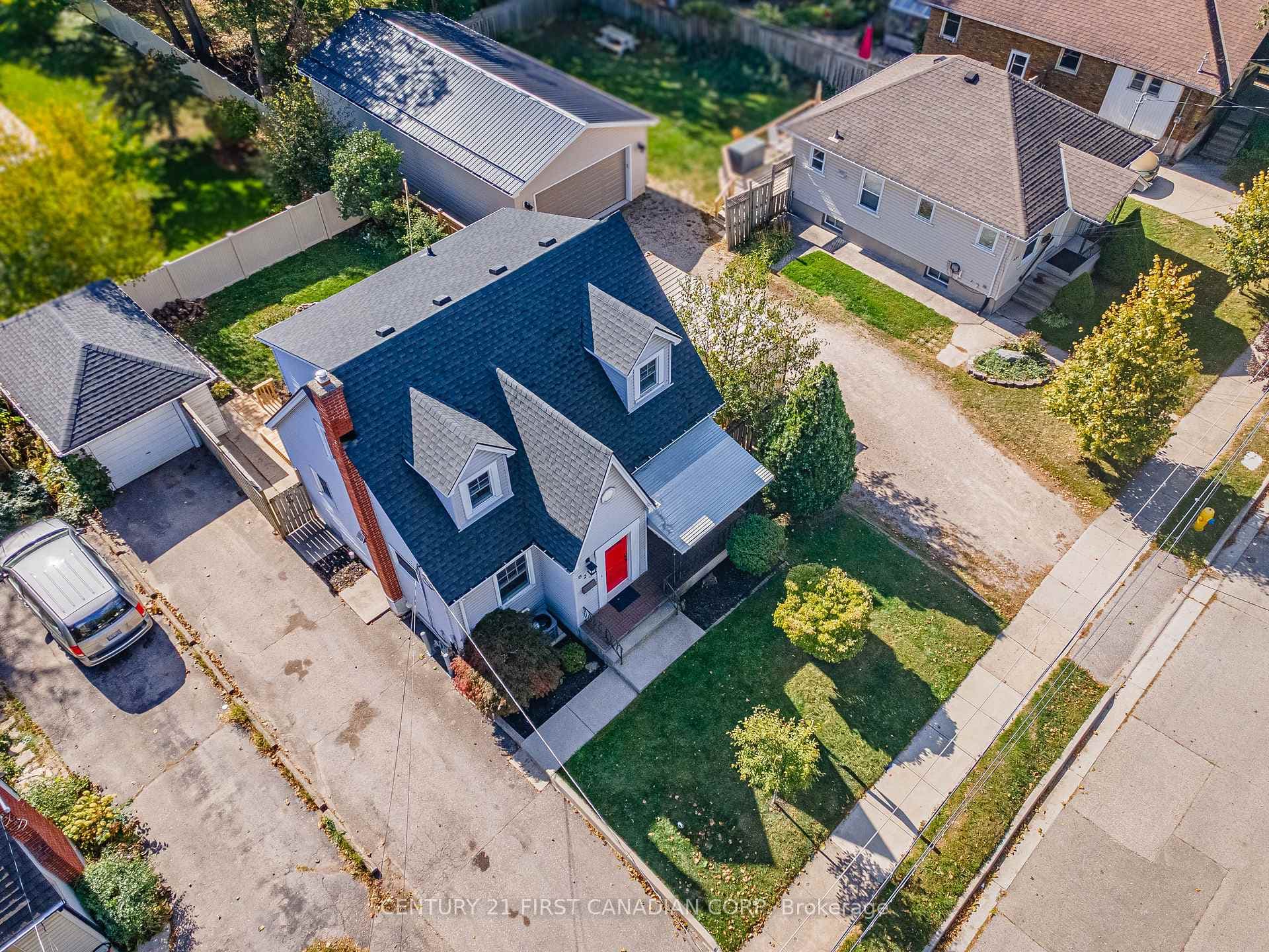 623 Wallace Street photo 41