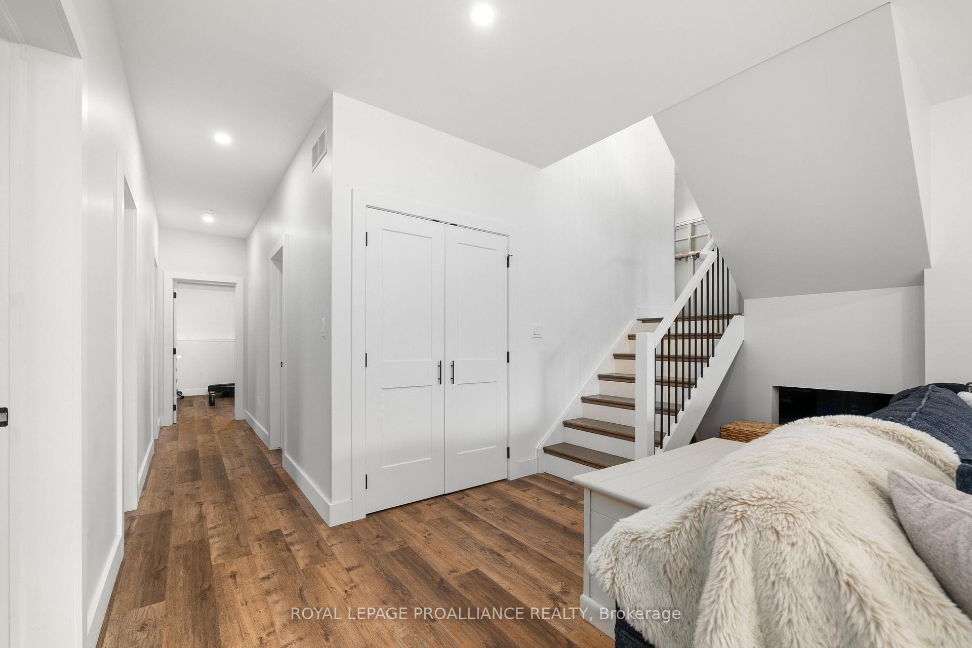 985 Moira Road photo 30