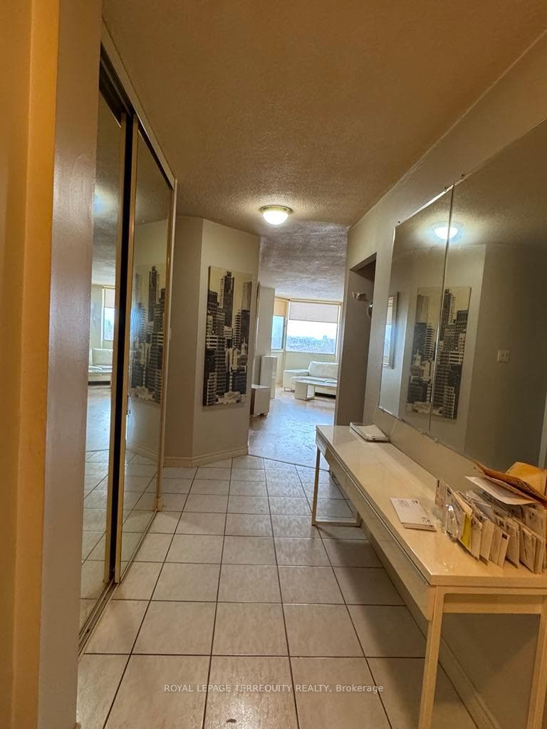 236 Albion Road Unit 1012 photo 3
