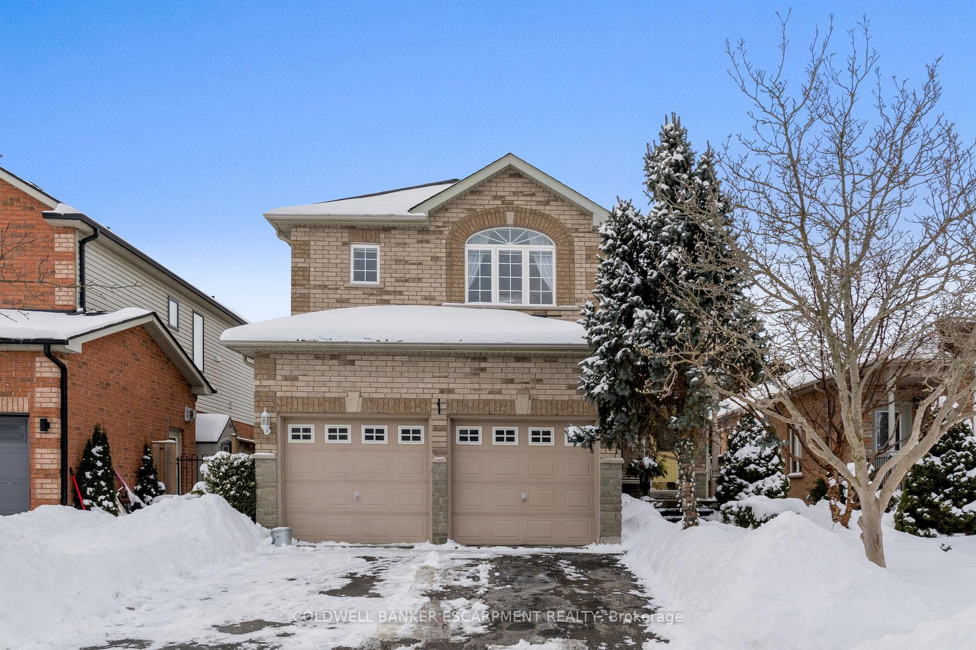 17 Spruce Boulevard photo 1