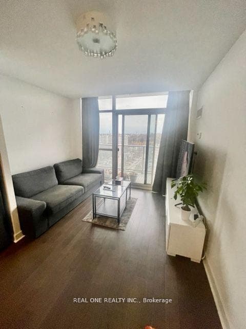 58 Orchard View Boulevard Unit 1011 photo 7
