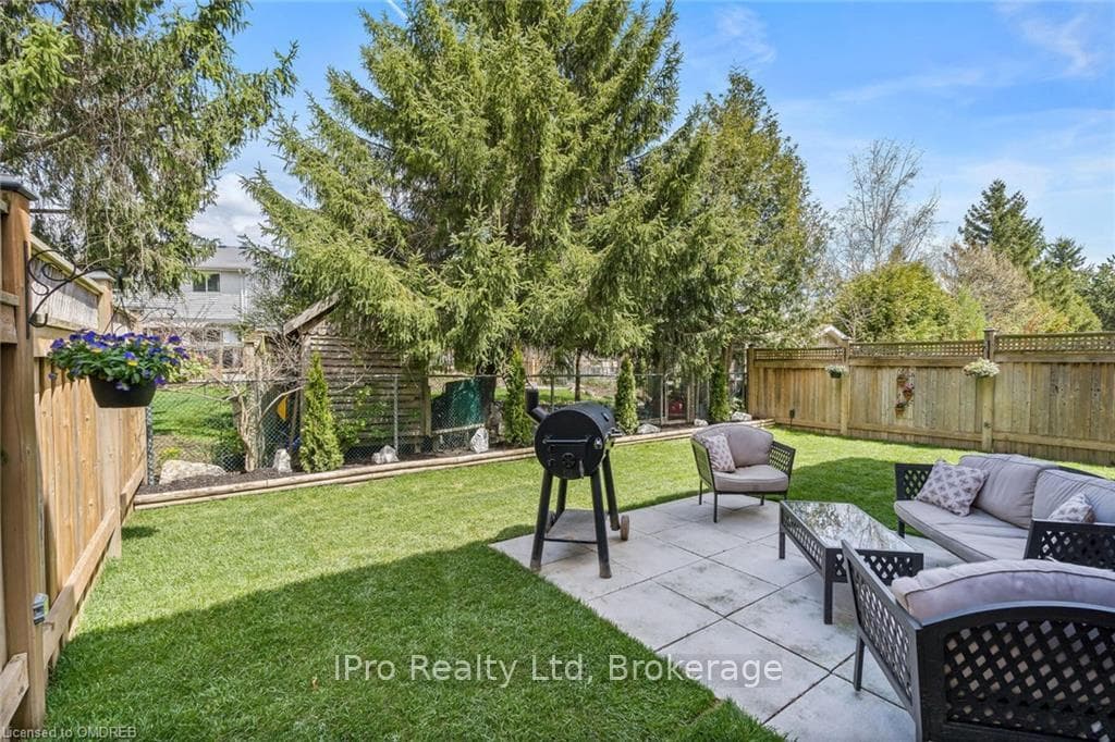 81 WARDLAW Avenue photo 28