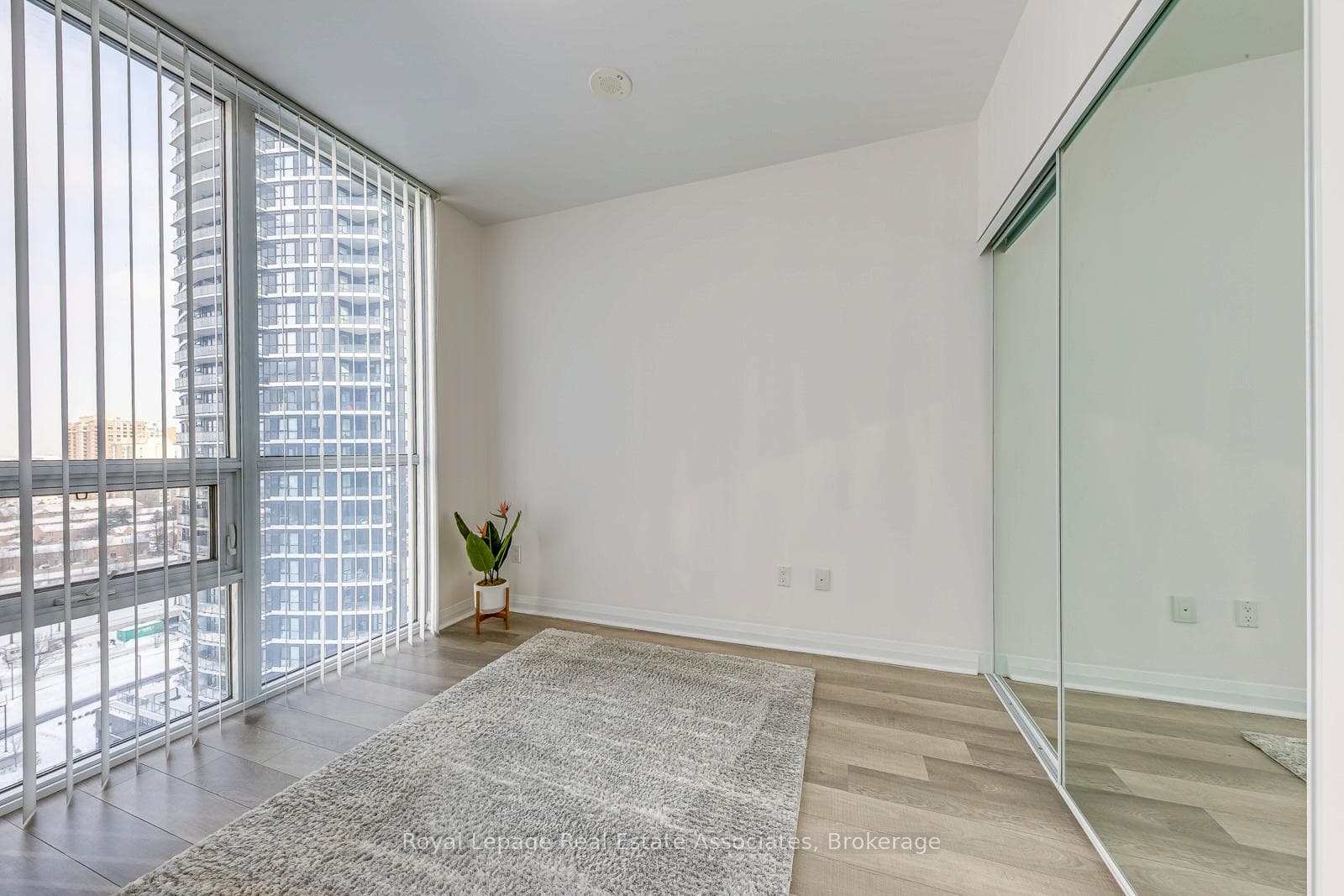 5033 Four Springs Avenue Unit 1416 photo 21