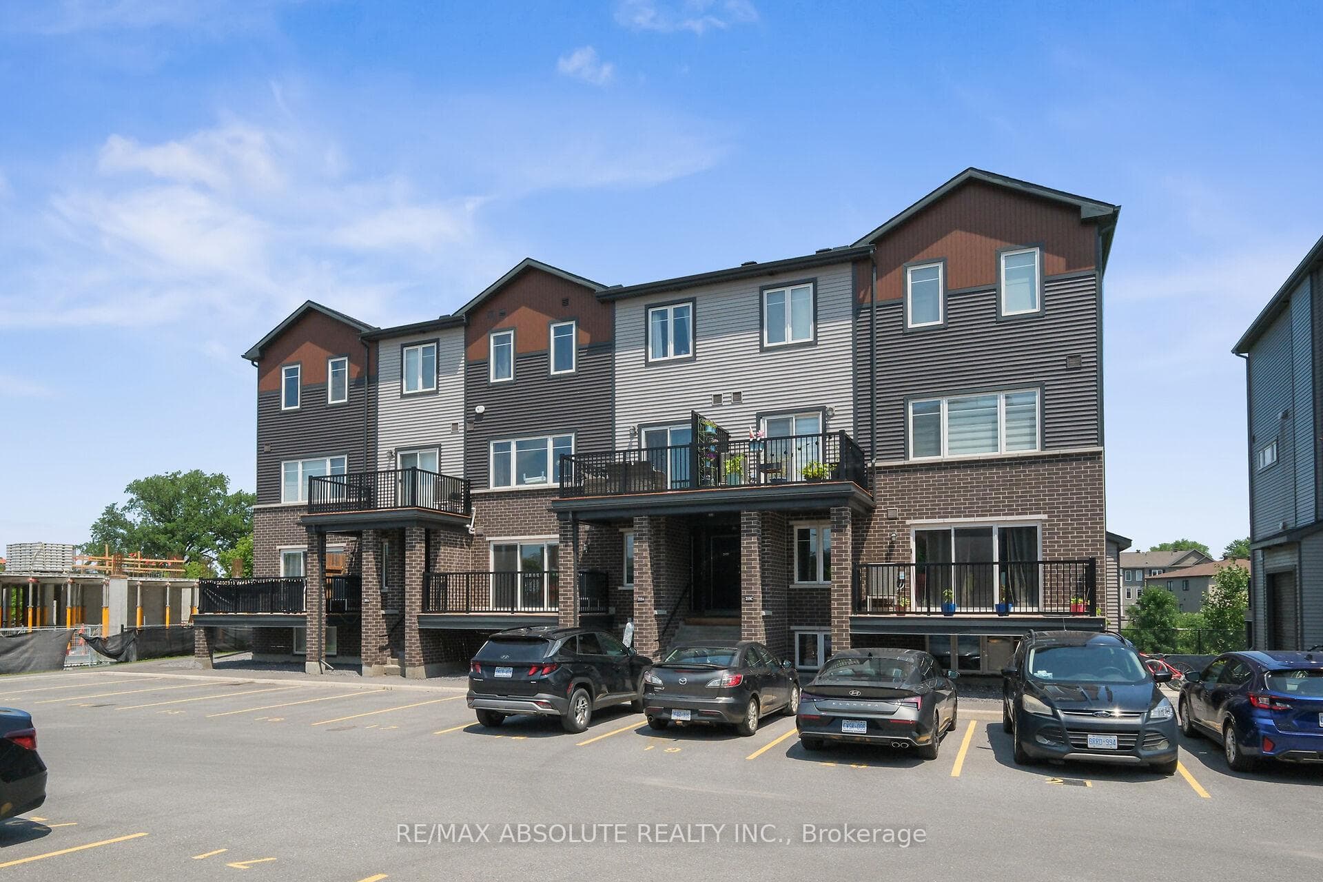 235 Eldorado Private Unit A photo 1