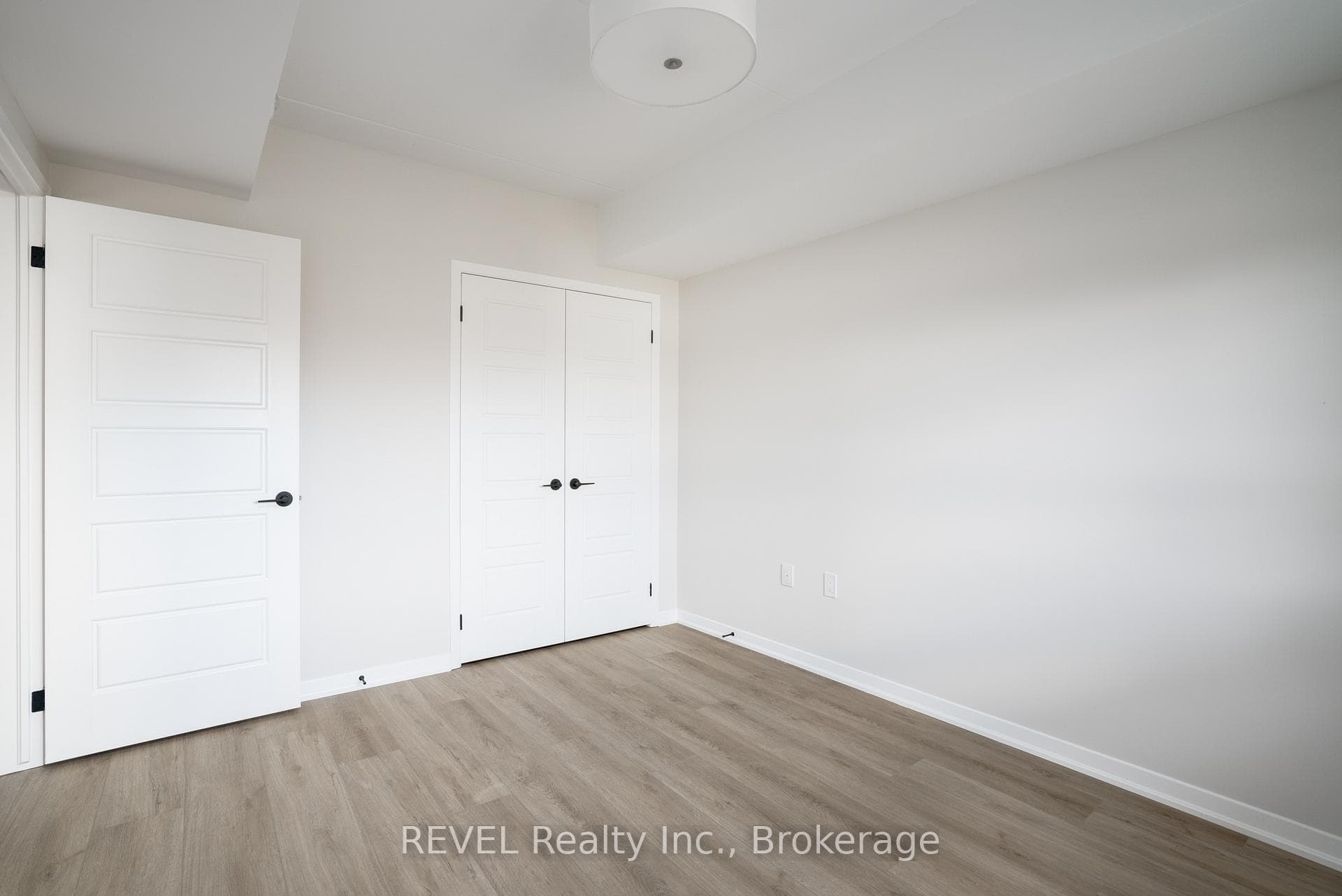 3998 Victoria Avenue Unit 309 photo 29