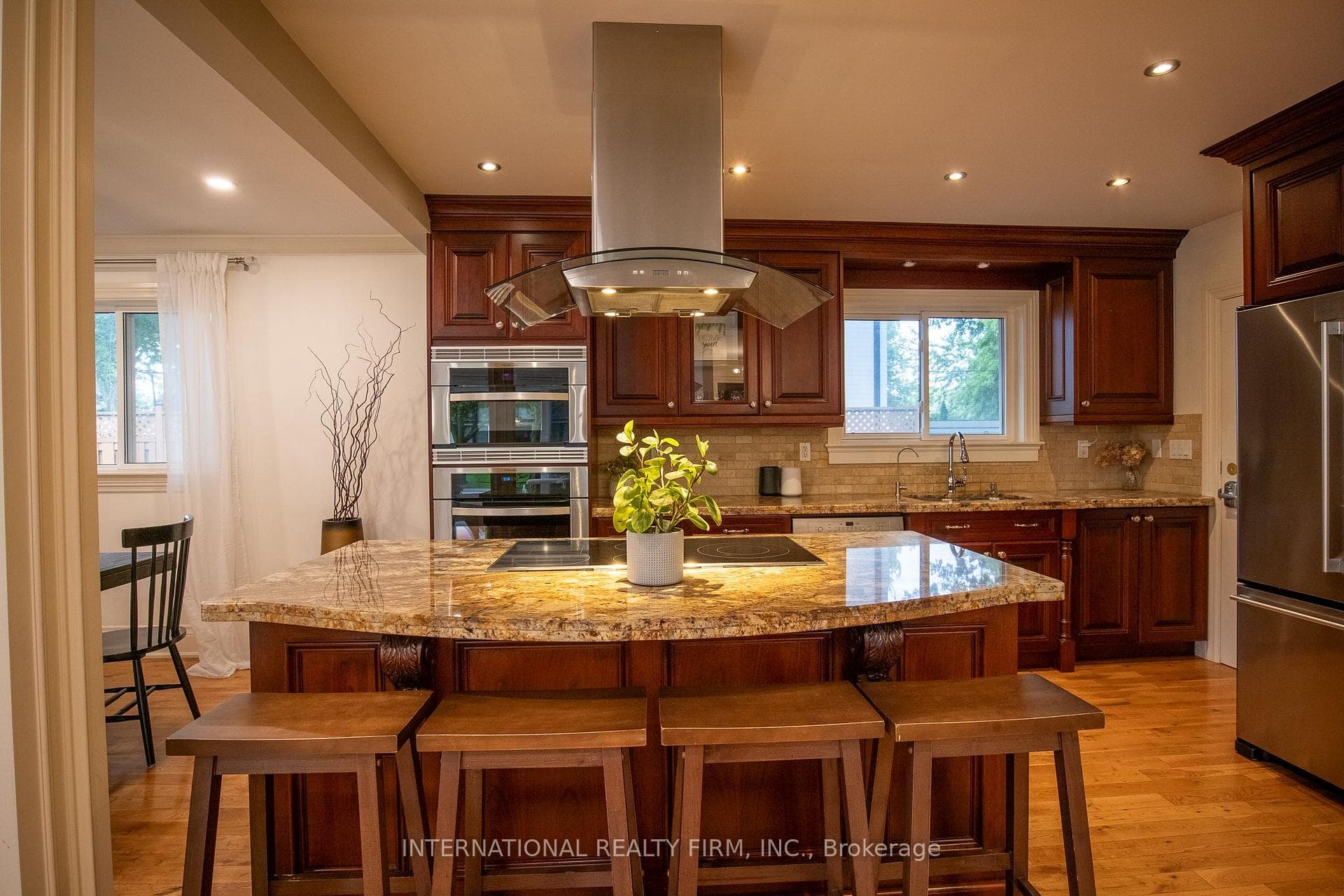 1594 Sunnycove Drive photo 15