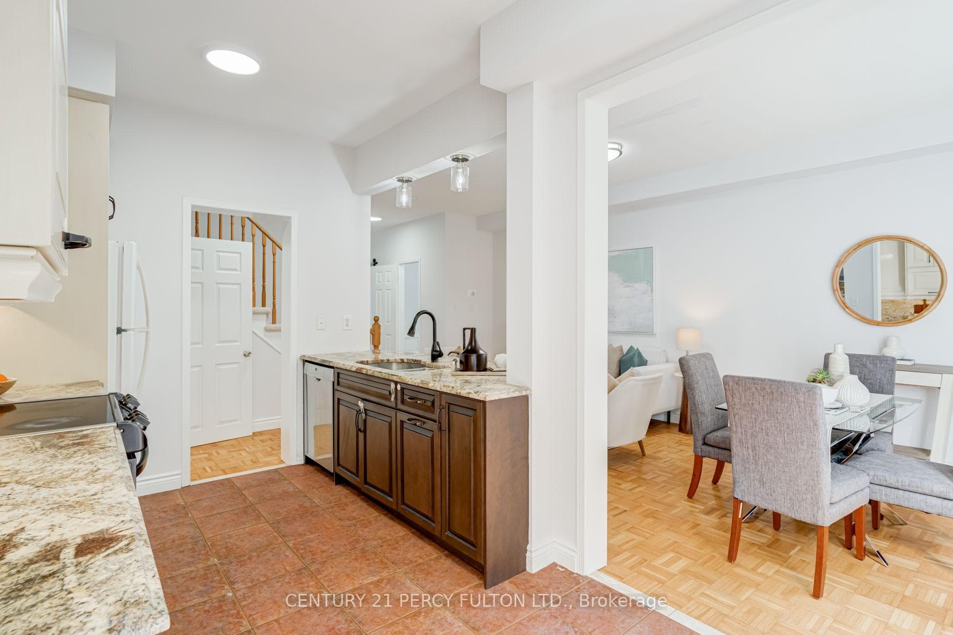 366 Strouds Lane photo 18