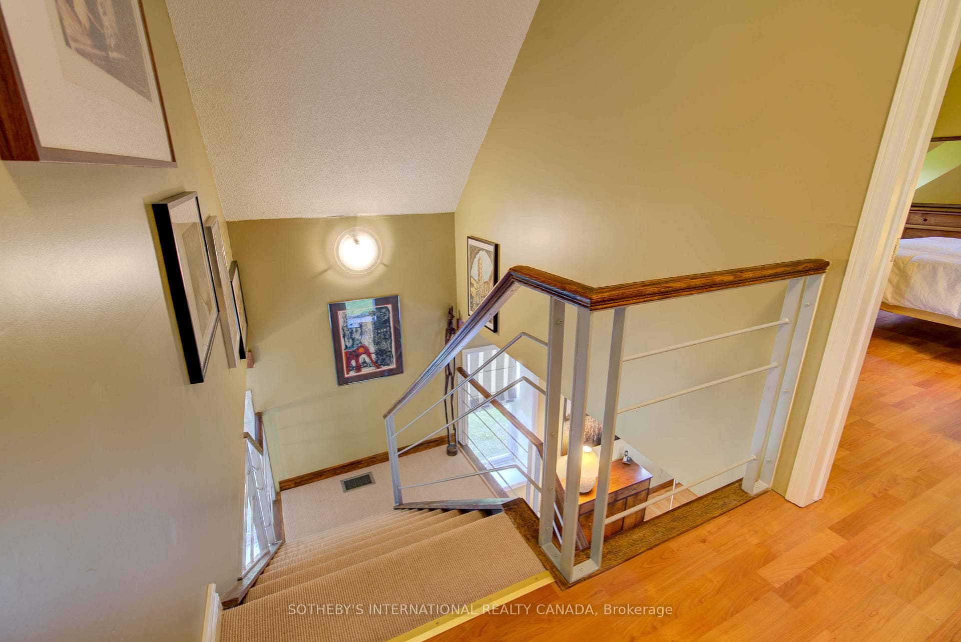 330 Green Road photo 38
