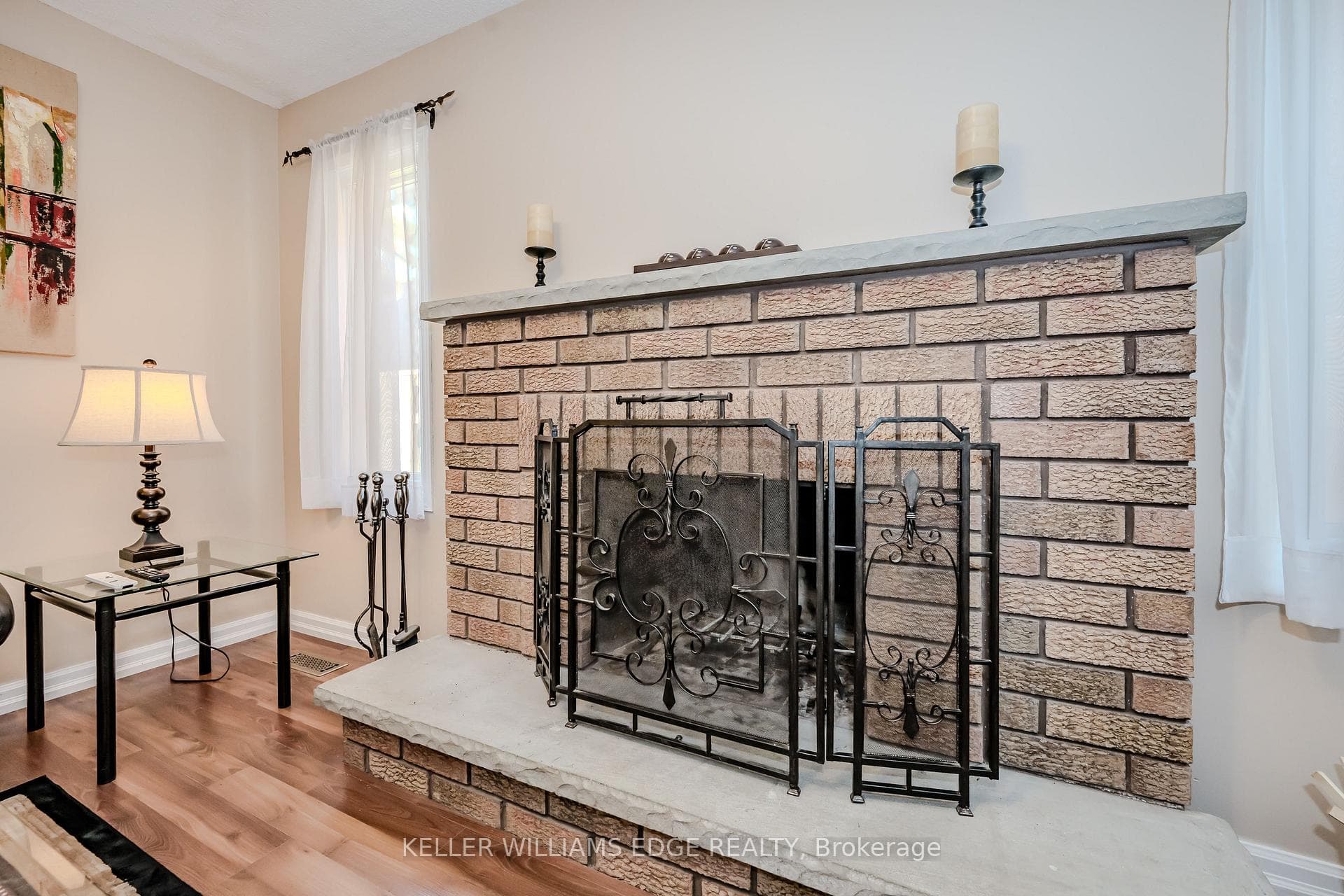1402 Cedarglen Court photo 4