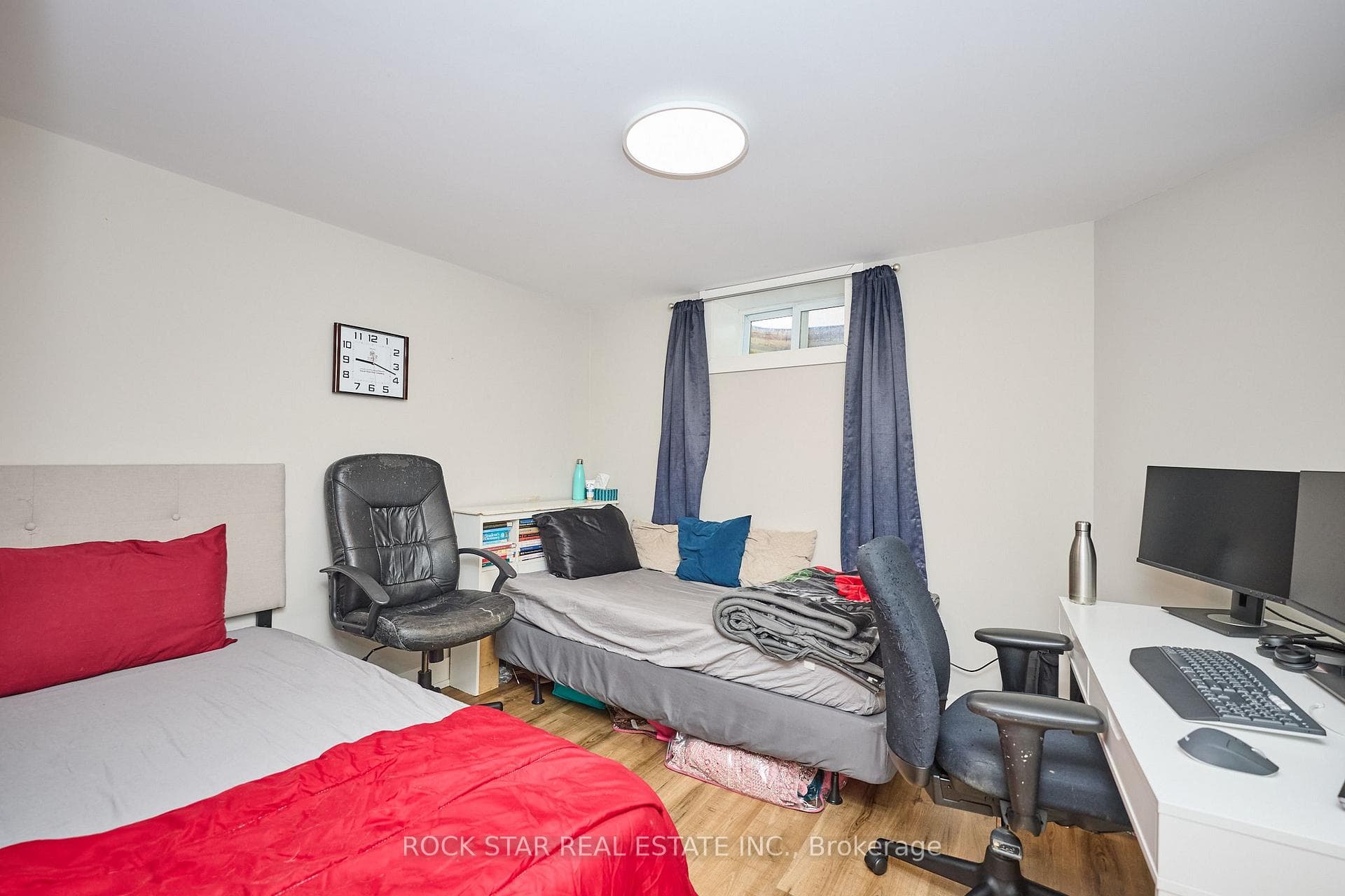 100 Jacobson Avenue photo 21
