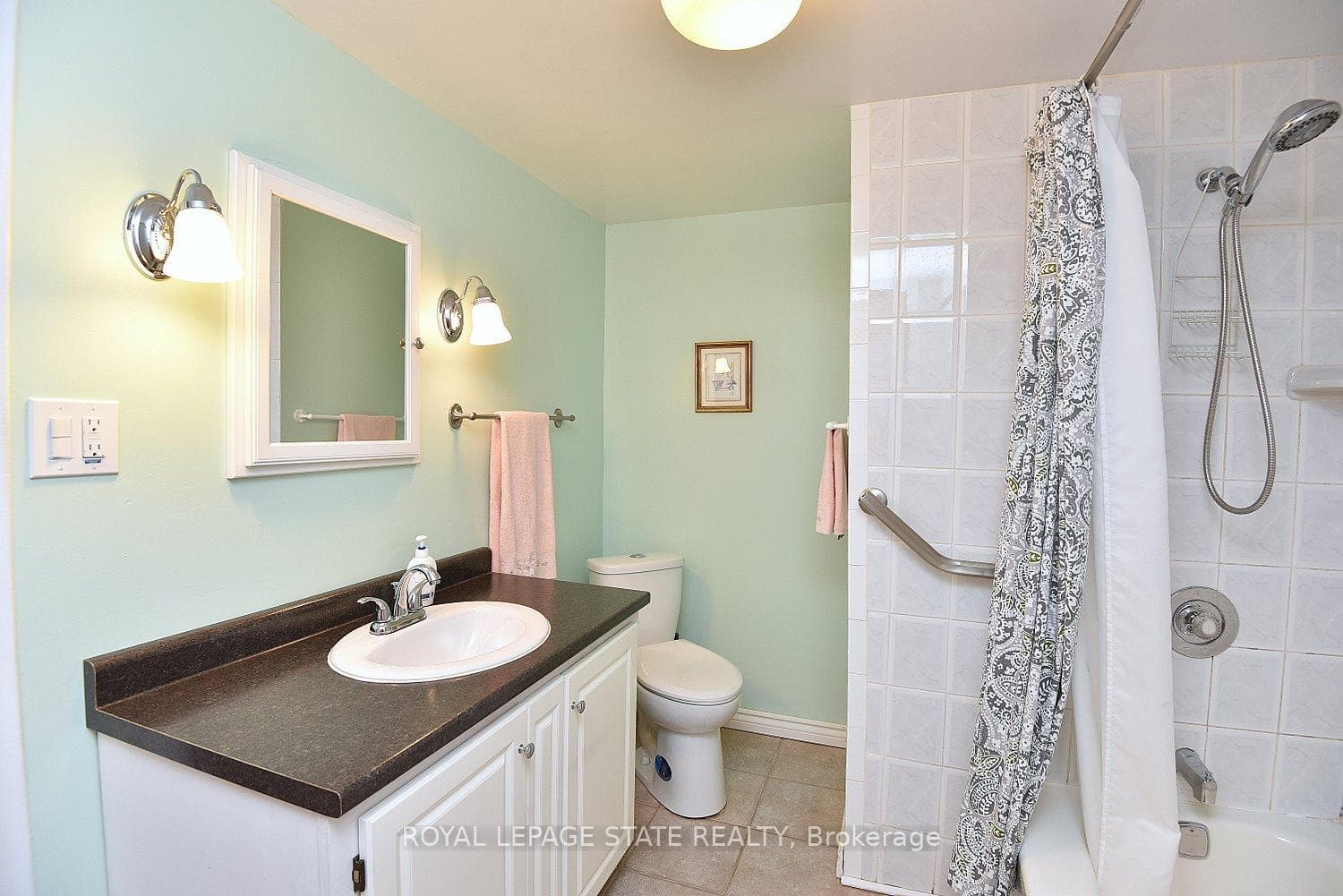 10 Alderney Avenue photo 31