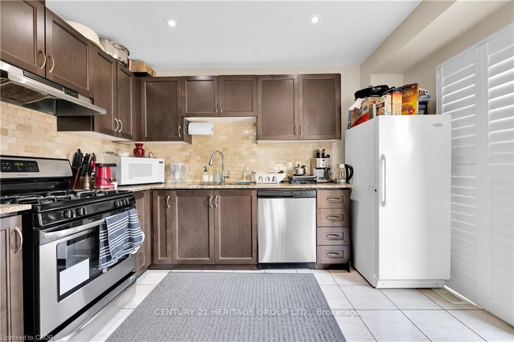 1354 Upper Sherman Avenue photo 7
