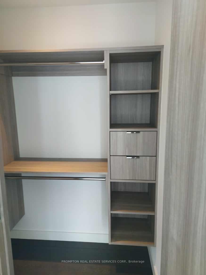 Walk in closet