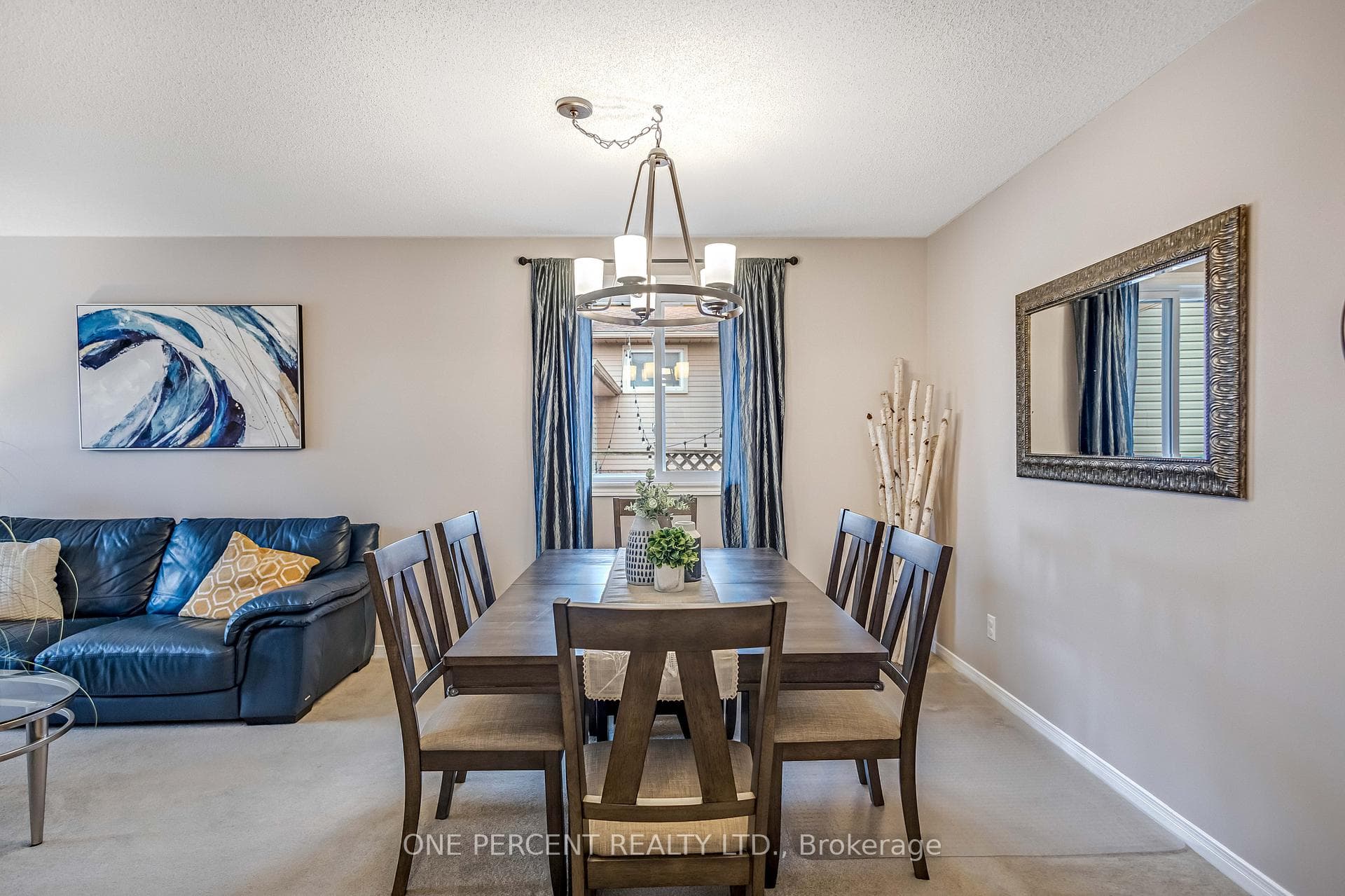 57 Coxwell Crescent photo 9