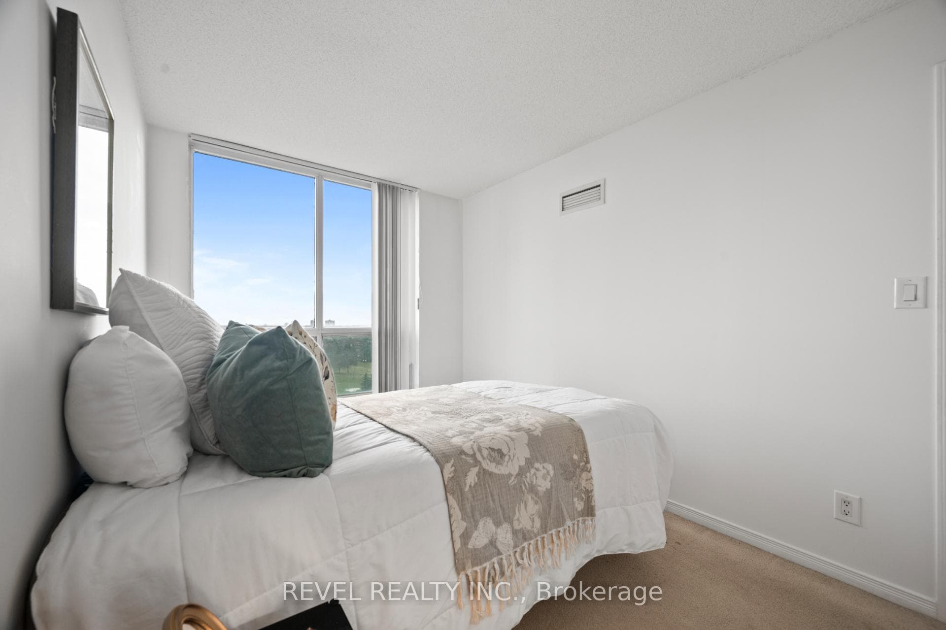4850 Glen Erin Drive Unit 1005 photo 20