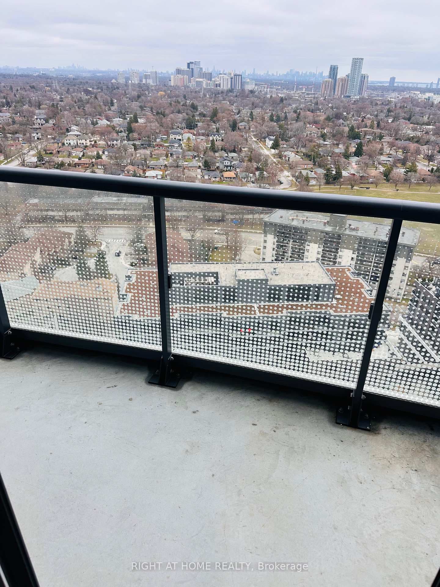 30 GIBBS Road Unit 2506 photo 12