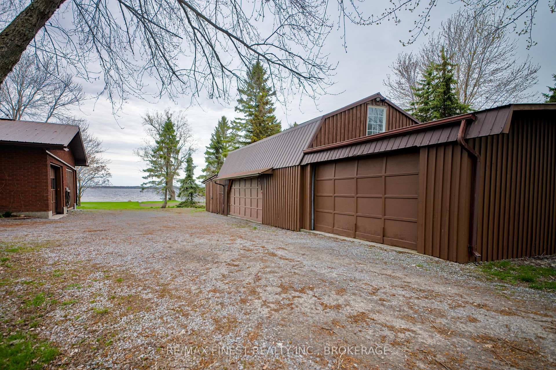 1650+ sq ft detached garage + upstairs storage