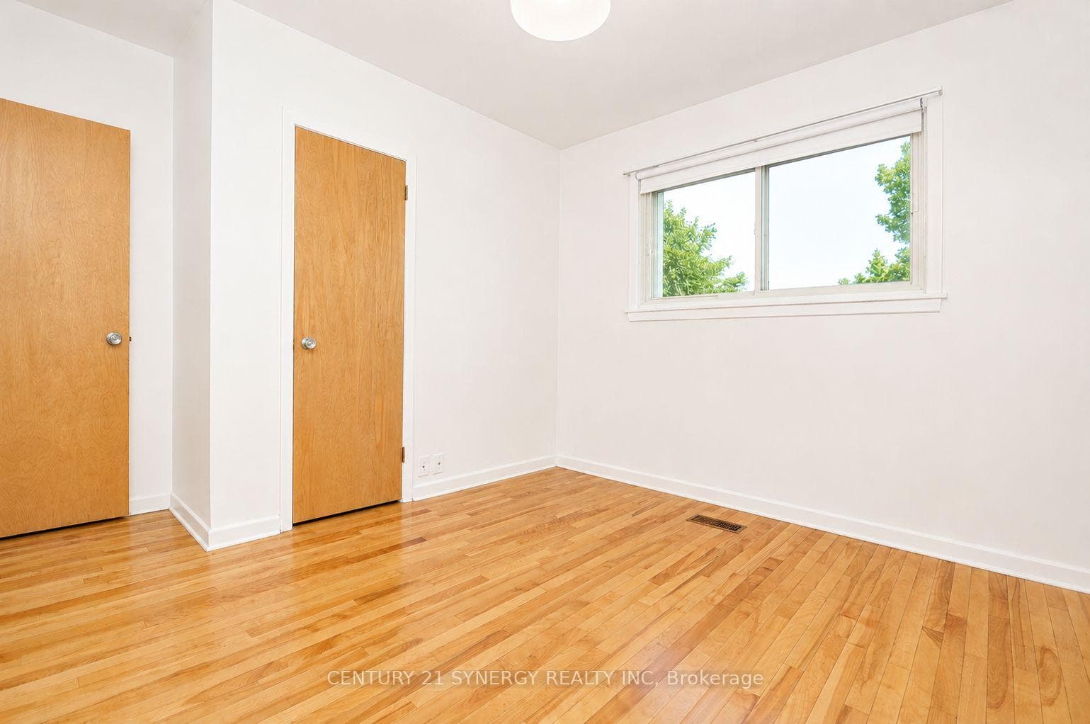 2148 Iris Street photo 15