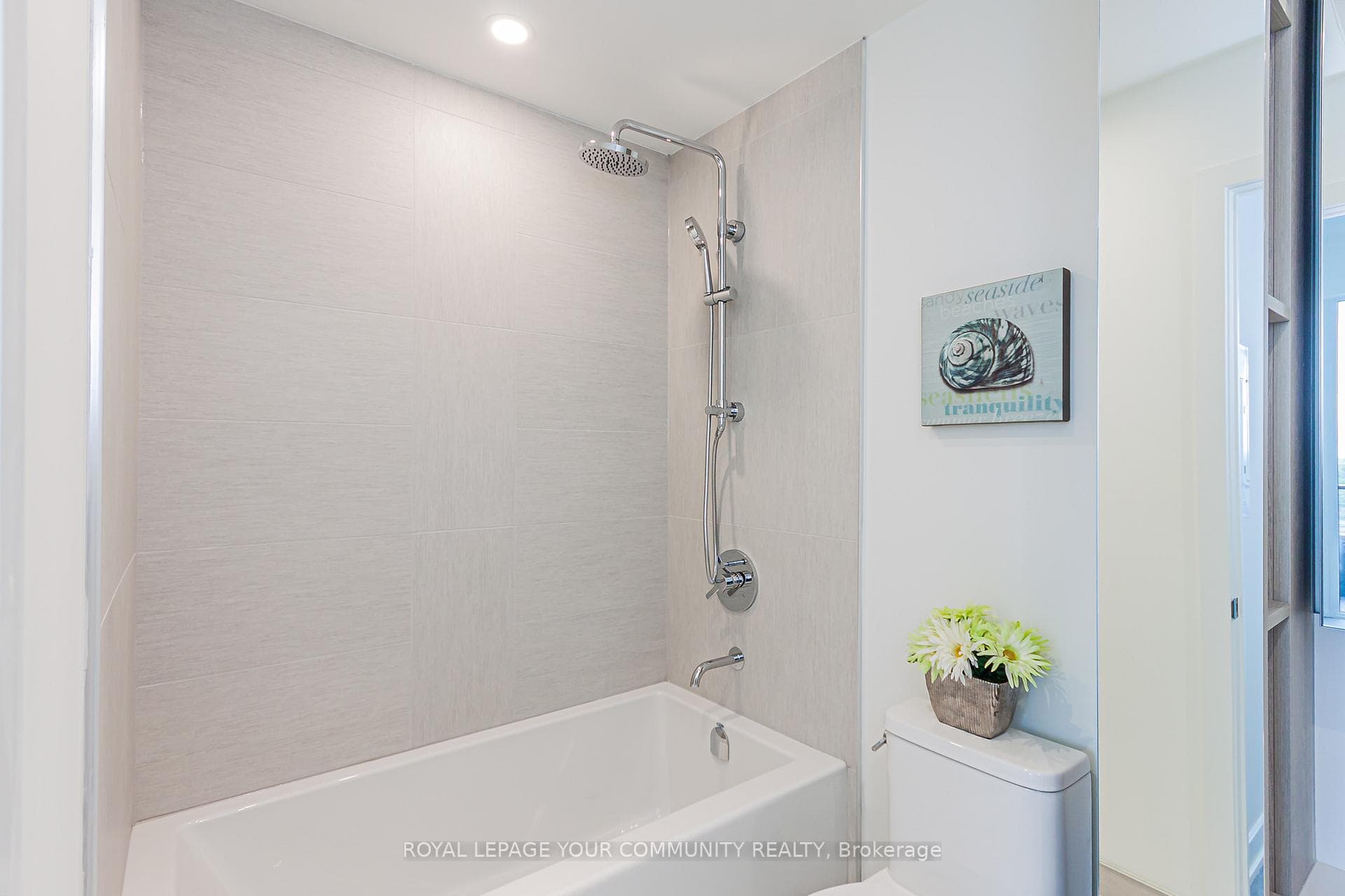 28 Ann Street Unit 806 photo 18