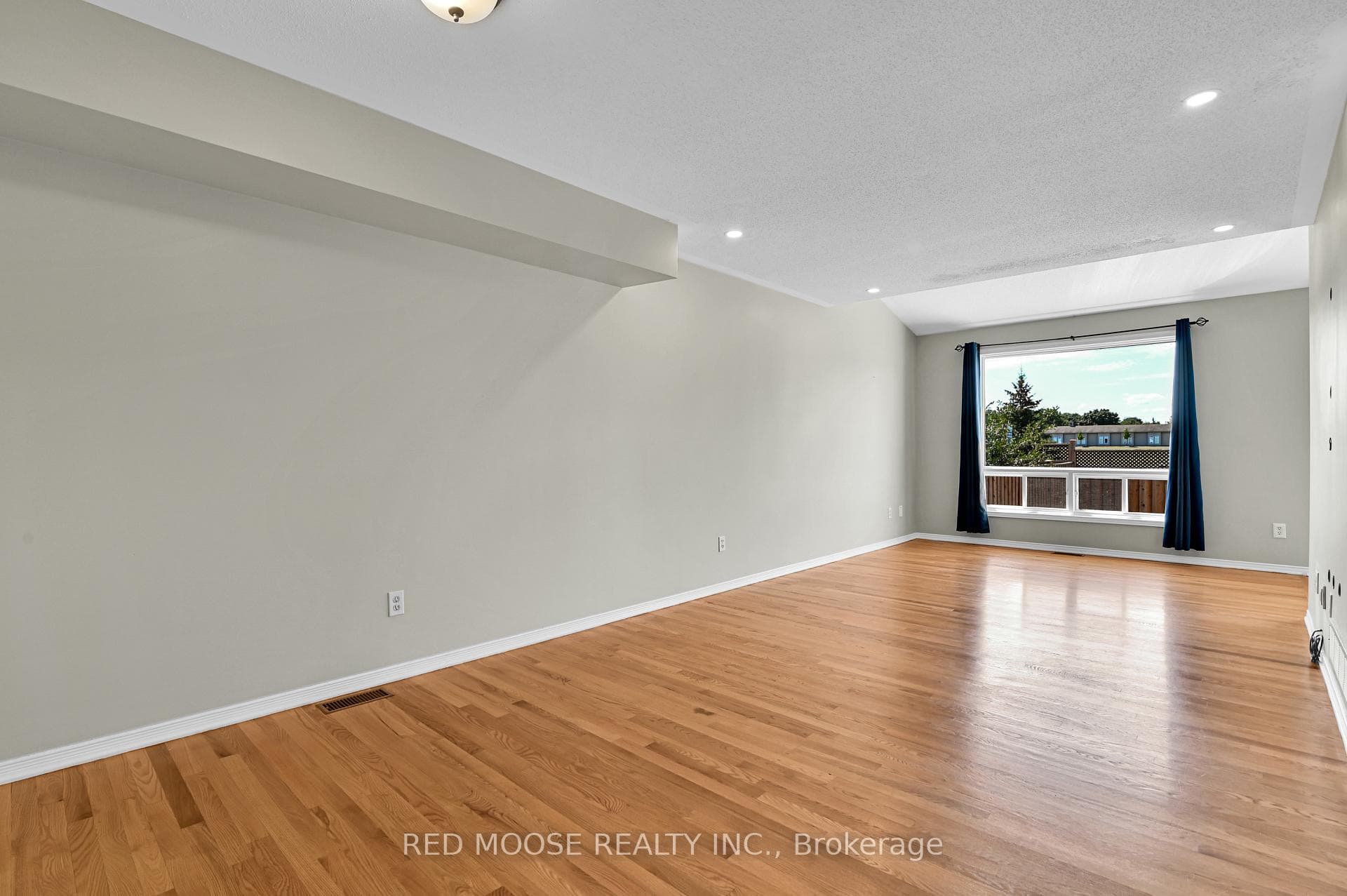 78 Crampton Drive photo 8
