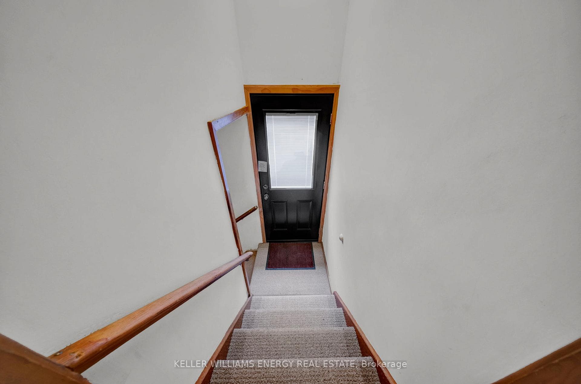 855 Timothy Street photo 19