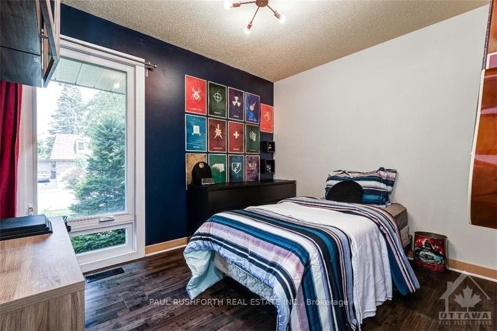 112 PENFIELD Drive photo 20