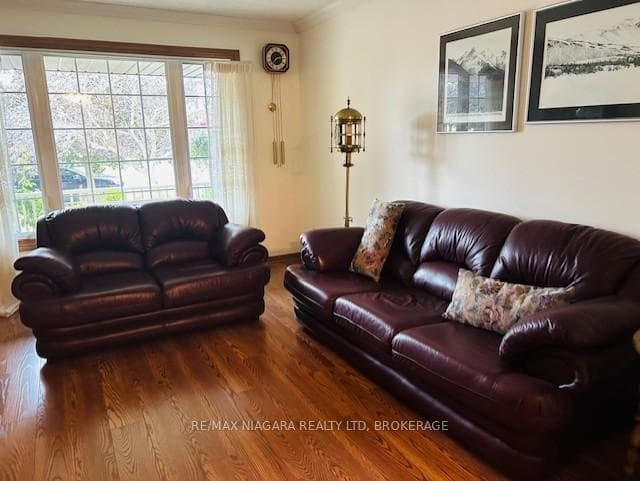 3284 Tramore Crescent photo 8