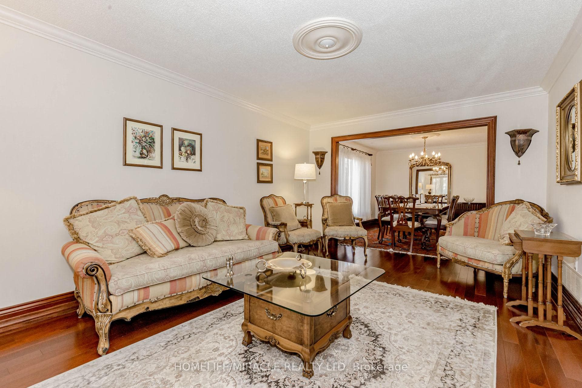 2484 Claymore Crescent photo 8