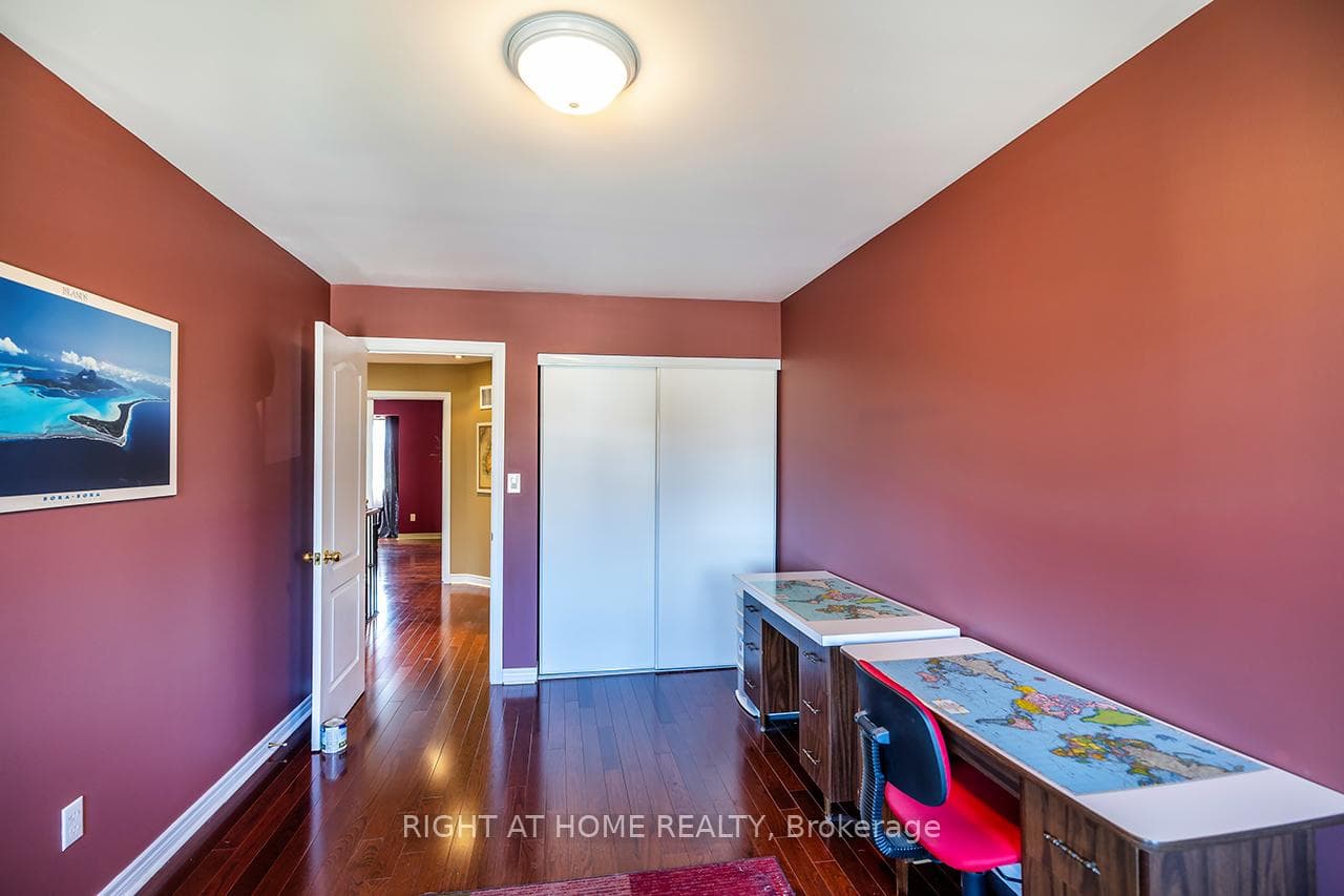 30 Mcnicol Crescent photo 22