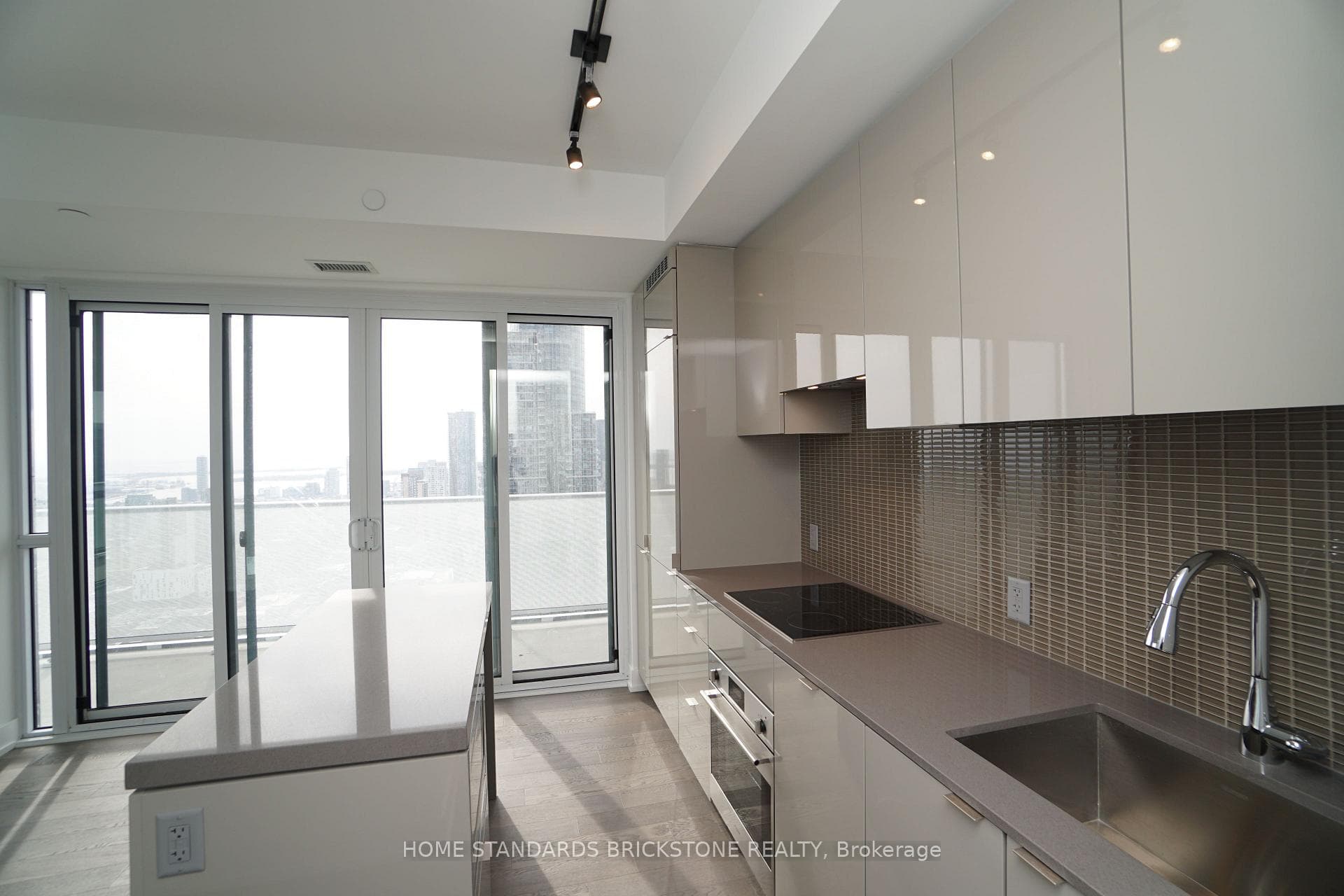 7 GENVILLE Street Unit 4710 photo 5