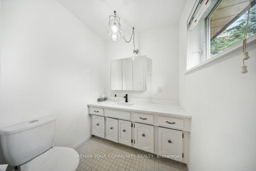 431 Innisfil Street photo 22