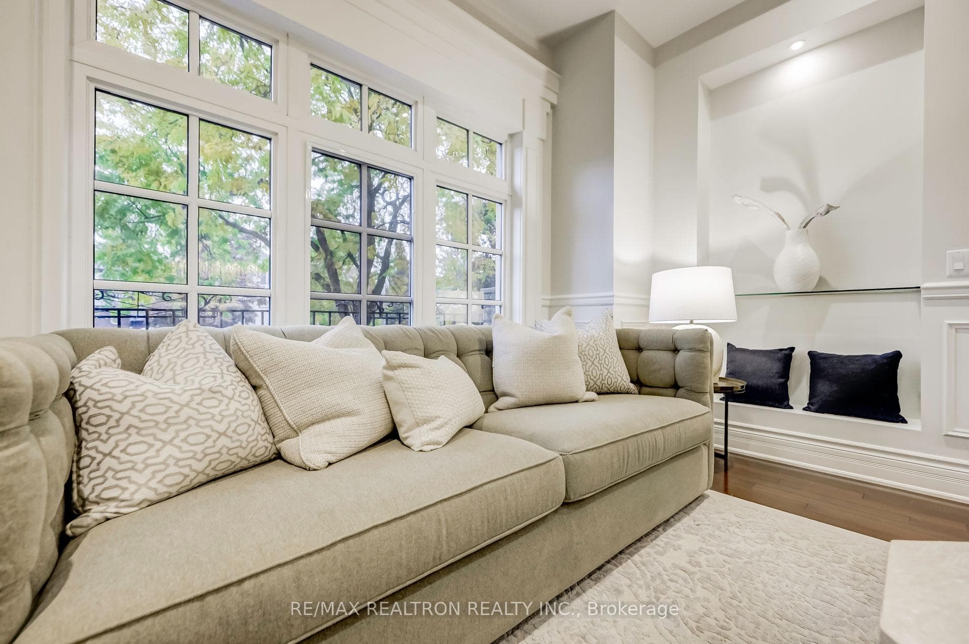 493 Melrose Avenue photo 4