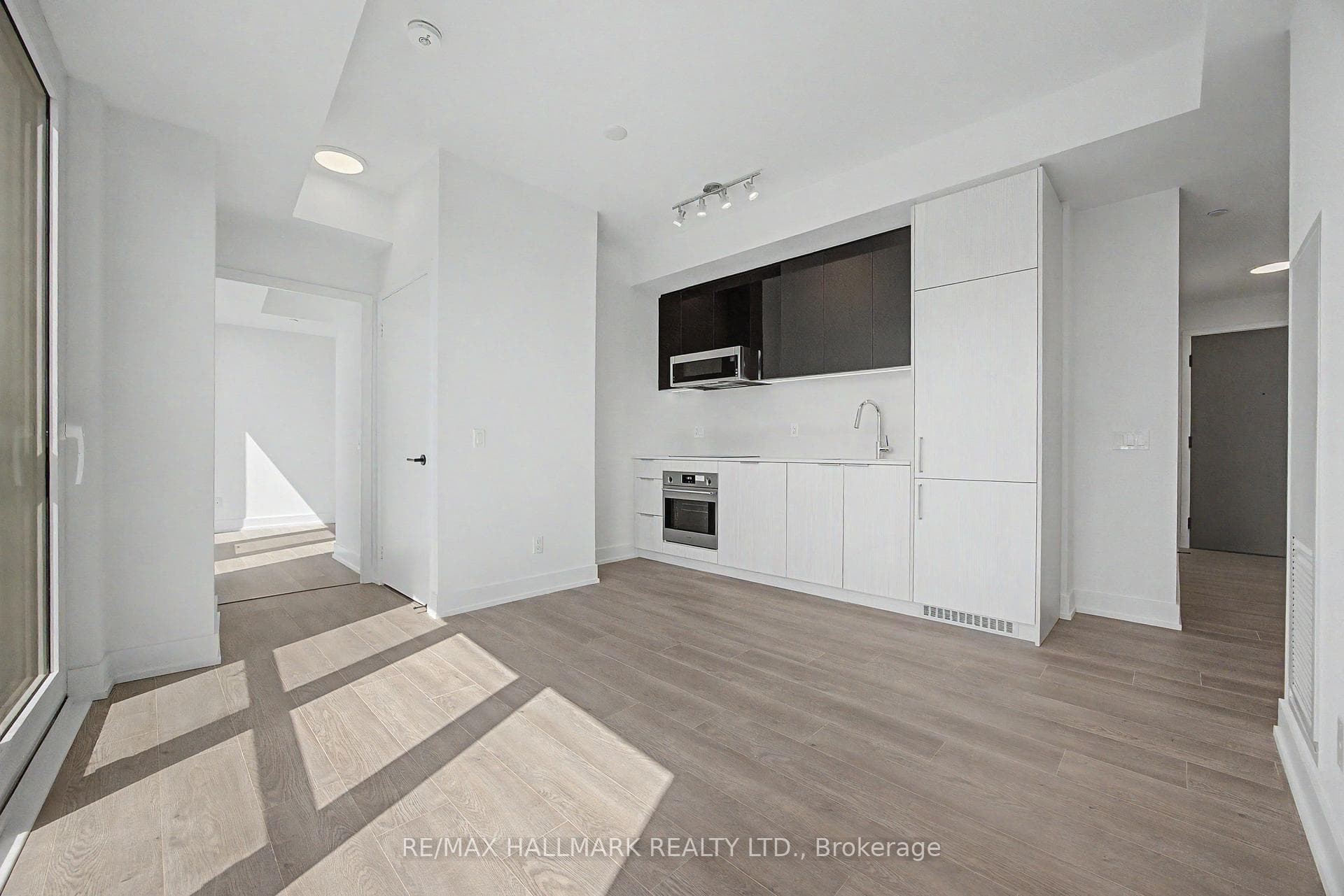 308 Jarvis Street Unit 2513 photo 2