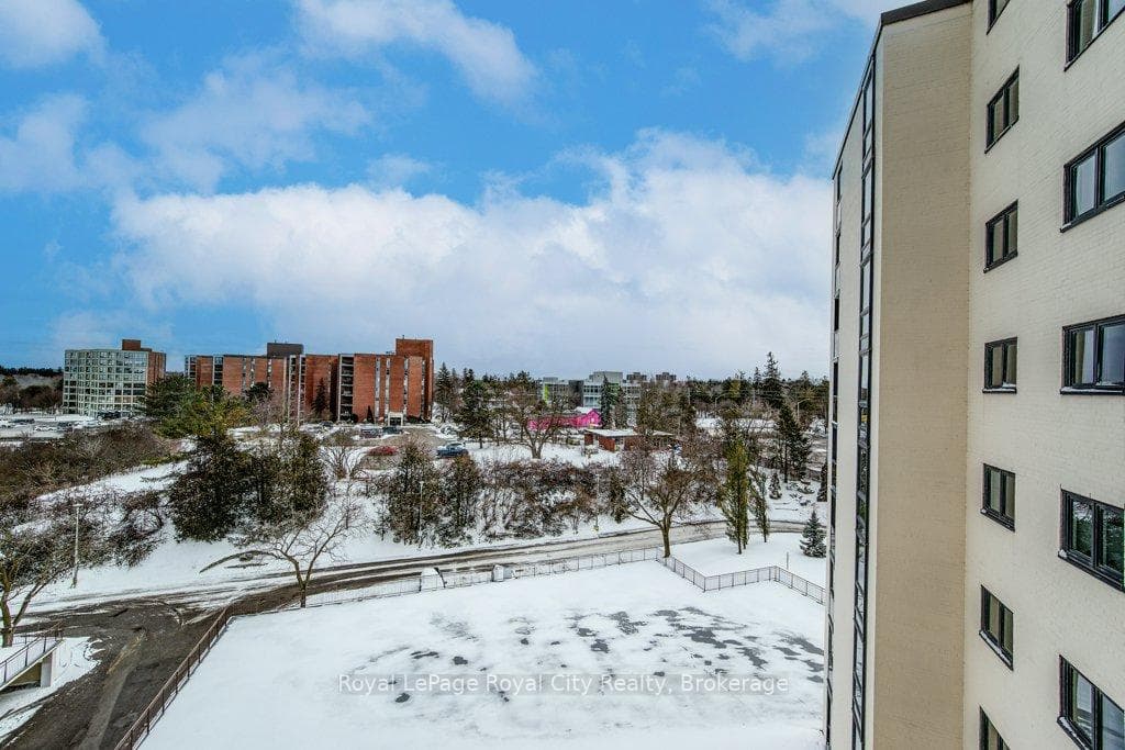 19 Woodlawn Road Unit 602 photo 8