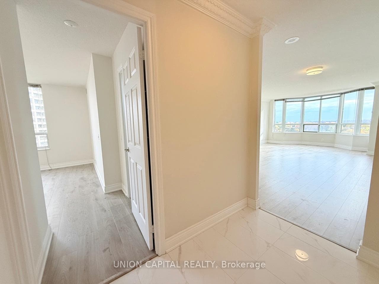 78 Harrison Garden Boulevard Unit 1007 photo 4