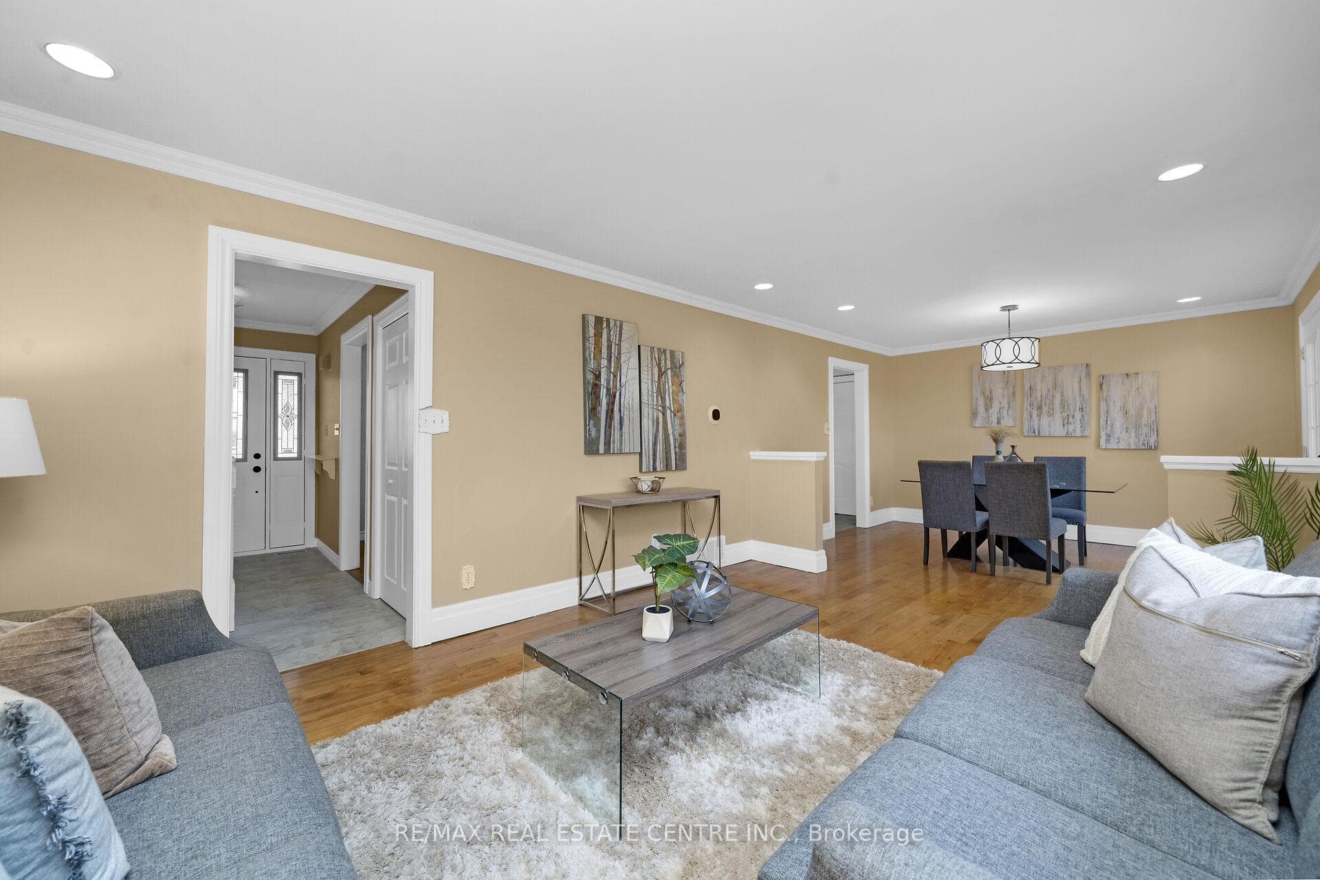 Overlooks Dining Room