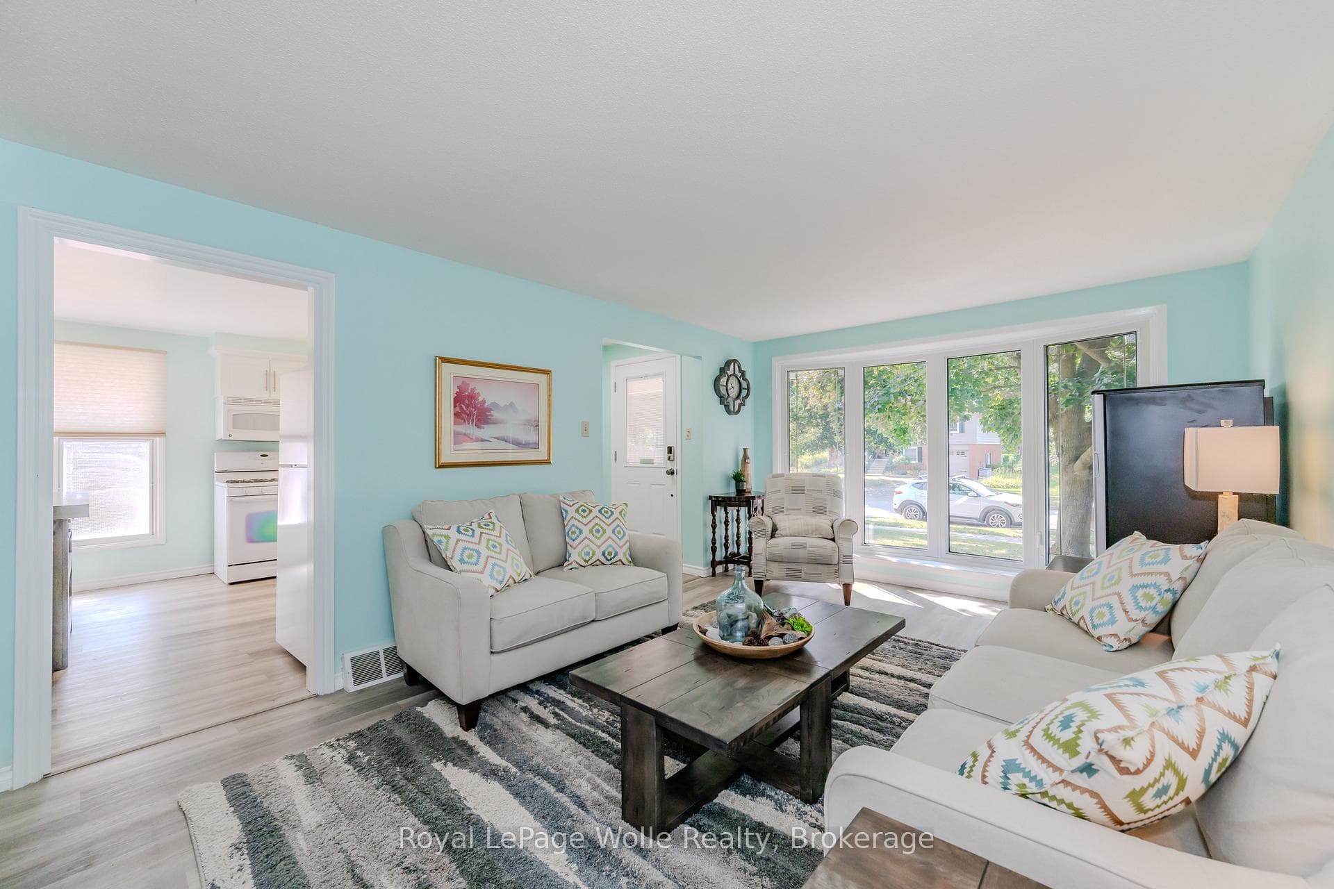 310 Sandowne Drive photo 9
