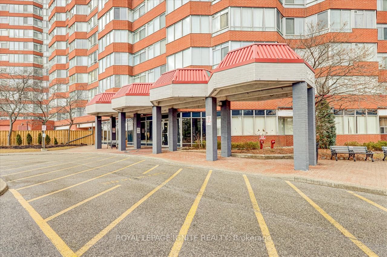 11753 Sheppard Avenue Unit 305 photo 3