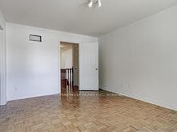 19 Carnarvon Avenue photo 10