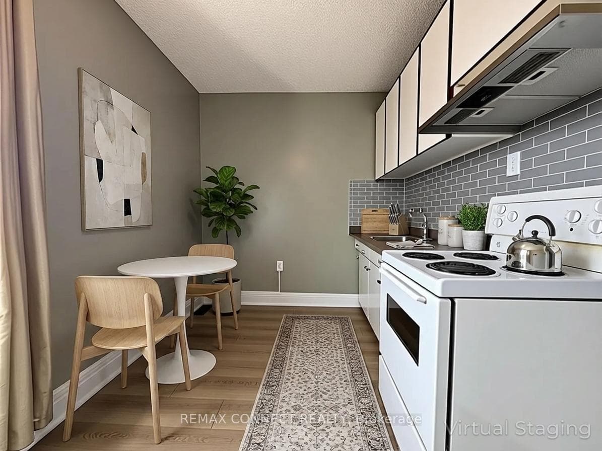 847 Pape Avenue Unit Upper photo 10