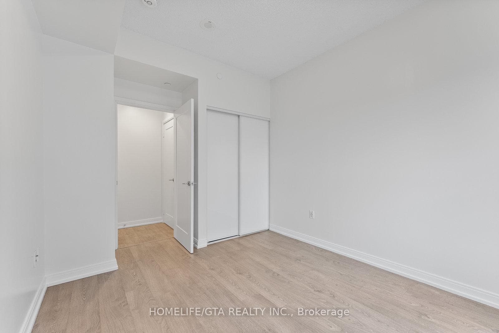 275 Village Green Square Unit 3317 photo 14