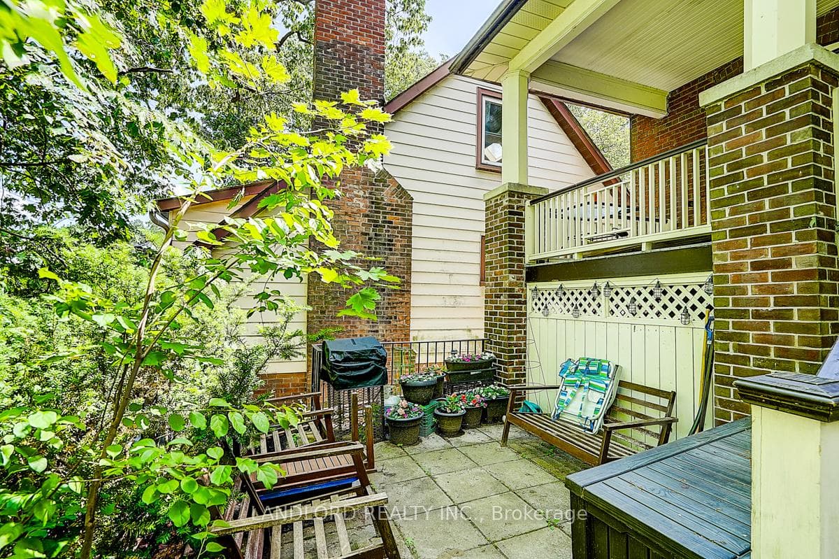 92 Neville Park Boulevard Unit Upper Unit photo 6