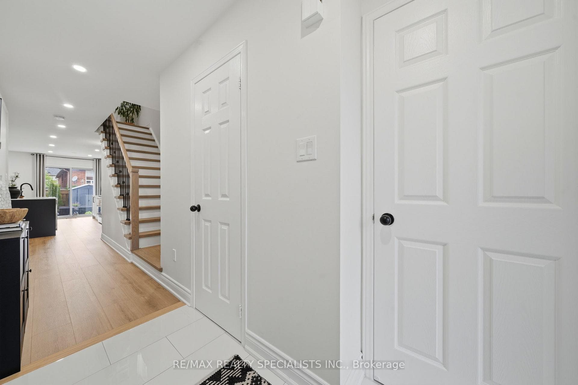 65 Ironhorse Crescent photo 5