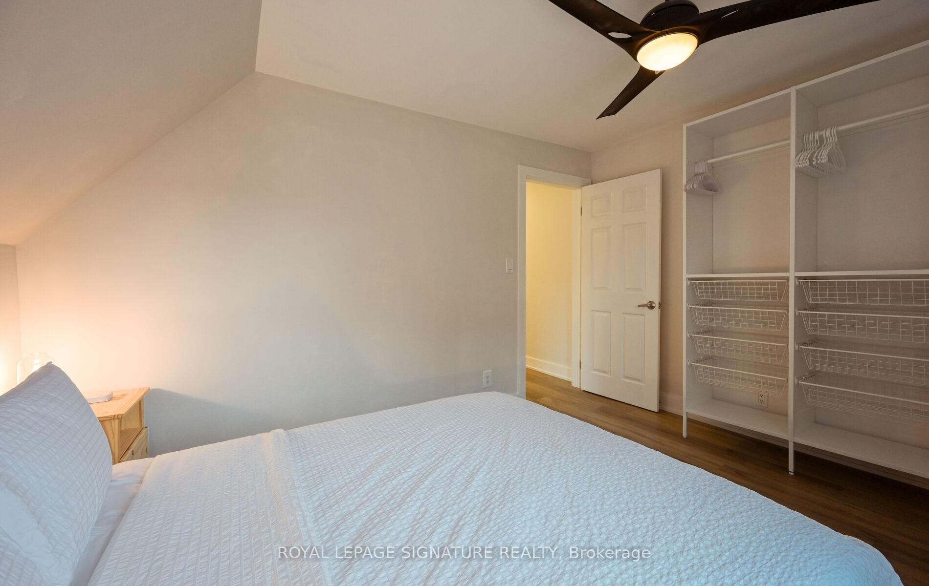 466 Pape Avenue Unit Upper photo 23