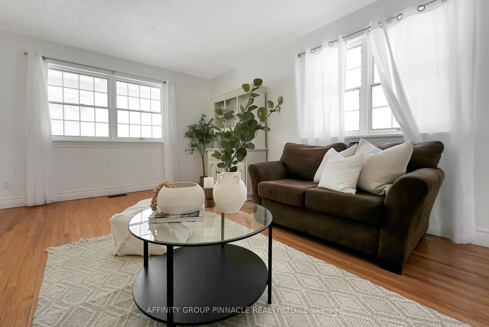 105 Agnes Street photo 17