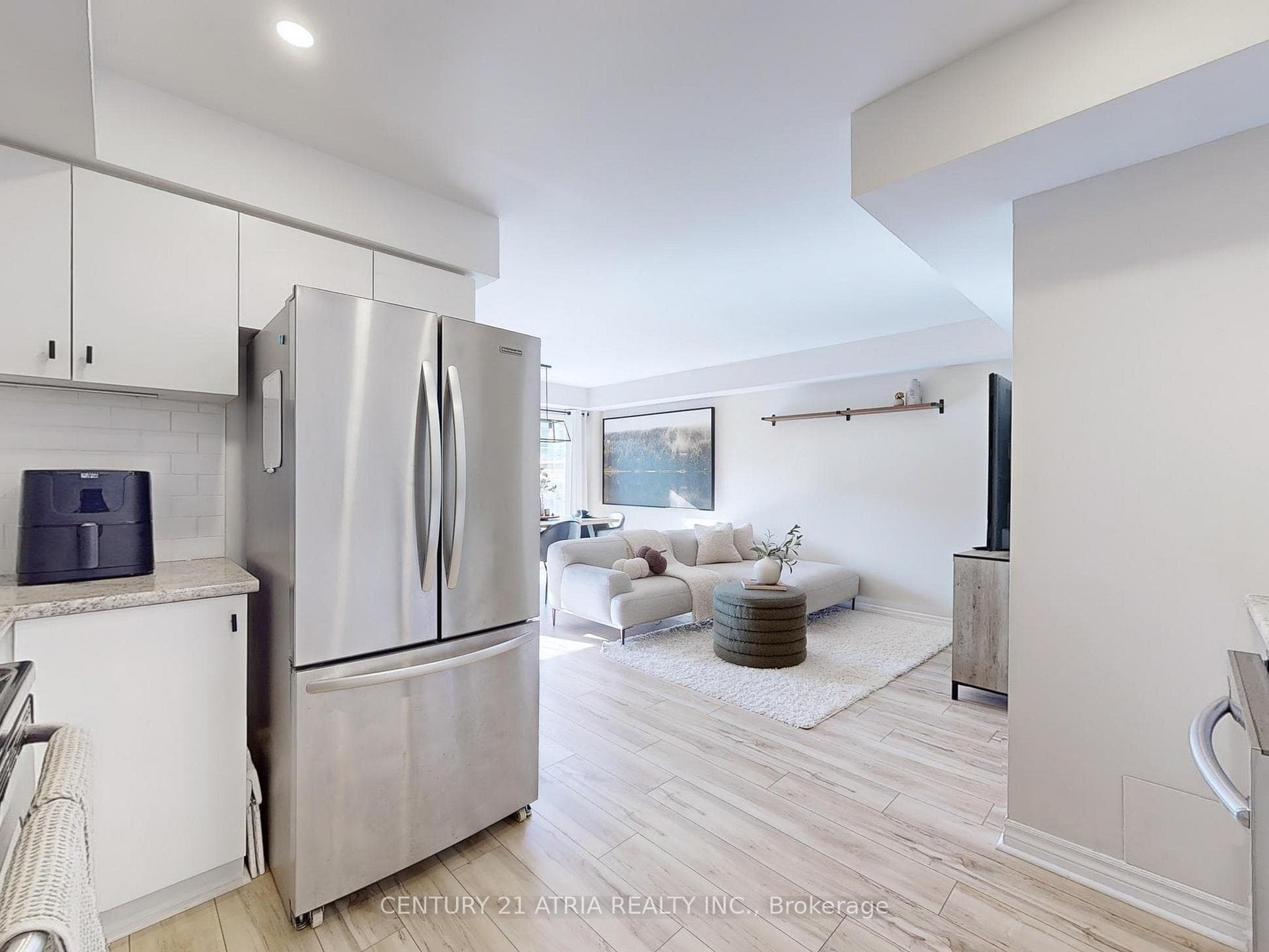 2441 Greenwich Drive Unit 63 photo 12